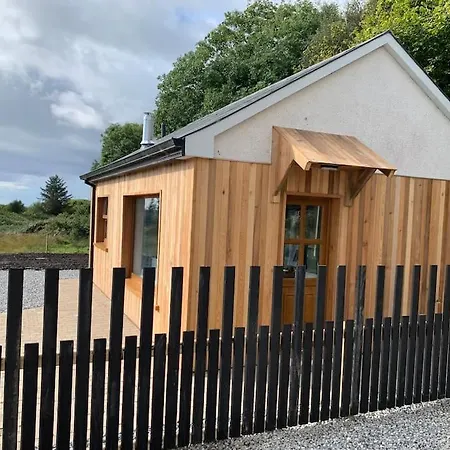 Cosy Set In Nature With Stove Киллибегс